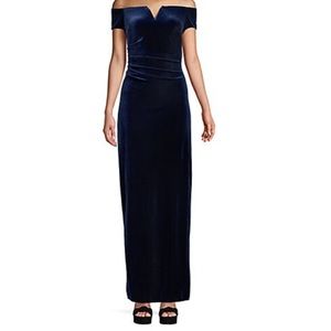 Navy Velvet off the shoulder Gown- Size 6 XSPACE